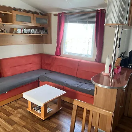 Mobilhome Familial Dans Village De - Fr-1-712-60
